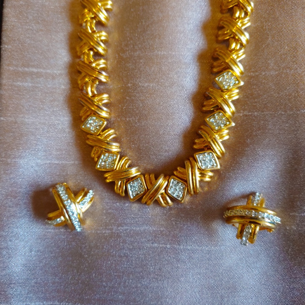 NEW SET - Gold Necklace & Earrings with Rhinestone